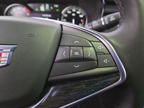 Certified 2025 Cadillac XT5 Premium Luxury image 25