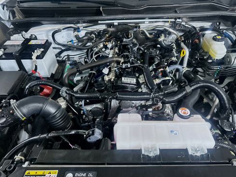 Used 2025 Toyota 4Runner SR5 image 31