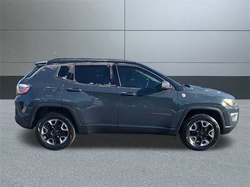 Used 2017 Jeep Compass Trailhawk w/ Navigation Group image 7
