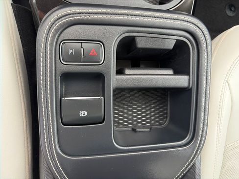 Used 2025 Ford Mustang Mach-E Premium AWD/4WD image 23