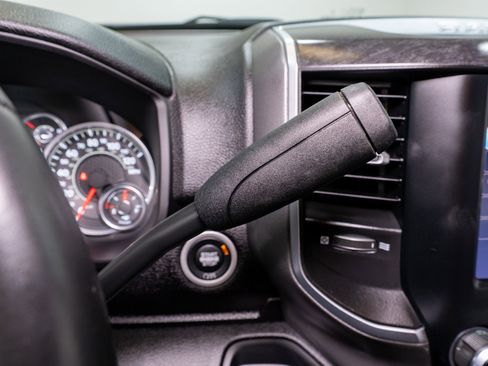 Used 2024 RAM 3500 Big Horn image 27