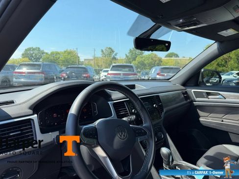 Used 2023 Volkswagen Atlas Cross Sport SE w/ Panoramic Sunroof Package FWD image 14