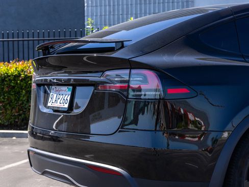 Used 2024 Tesla Model X image 20