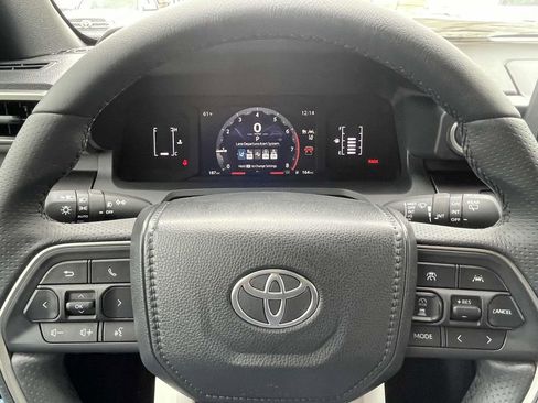 New 2025 Toyota 4Runner SR5 image 17