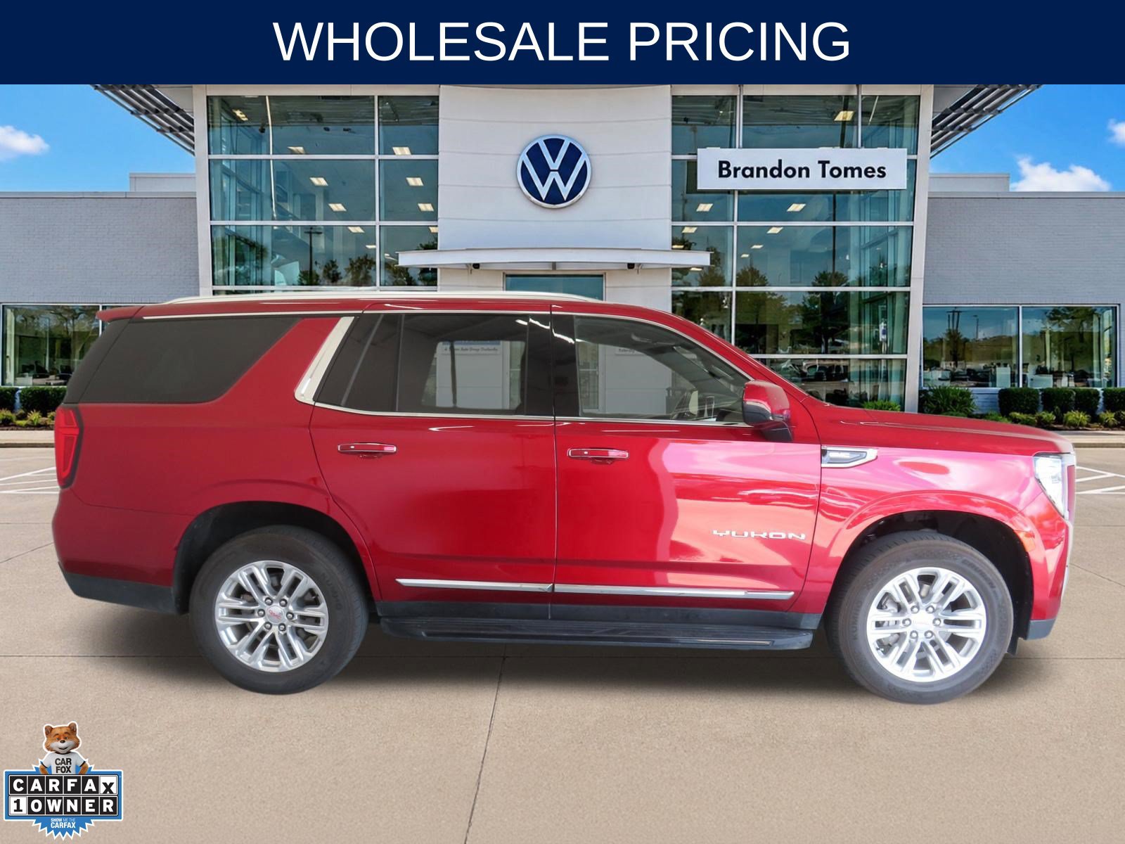 Used 2024 GMC Yukon SLT AWD/4WD image 2
