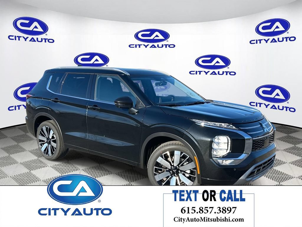 Used 2025 Mitsubishi Outlander SEL FWD image 1