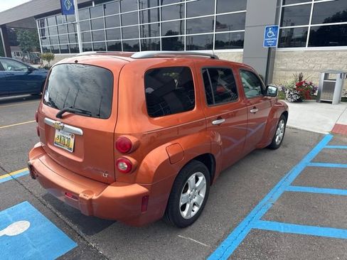 Used 2006 Chevrolet HHR LT FWD image 6
