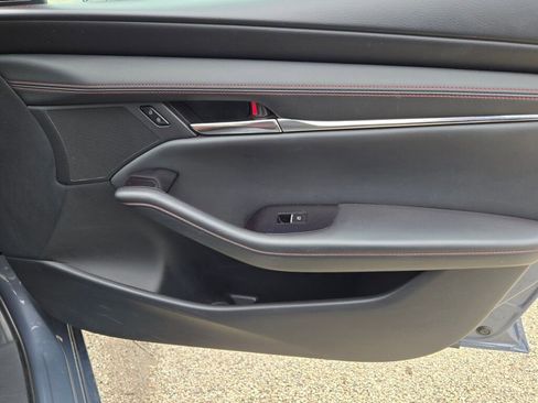 Used 2024 MAZDA MAZDA3 s image 5