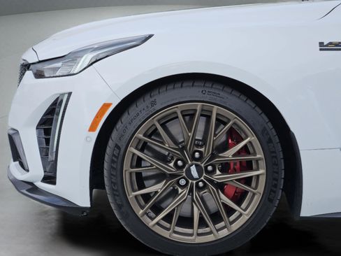 Used 2024 Cadillac CT5 V Blackwing w/ Super Cruise 2 Package RWD image 32
