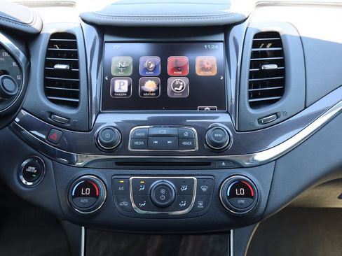 Used 2014 Chevrolet Impala LT FWD image 10