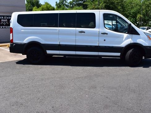 Used 2015 Ford Transit 350 XLT RWD image 4