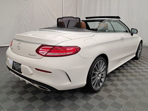 Used 2018 Mercedes-Benz C 300 4MATIC Cabriolet image 4