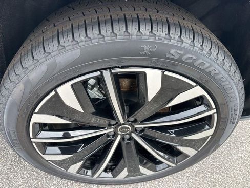 New 2026 Volvo XC90 T8 Ultra w/ Protection Package Premier AWD/4WD image 6