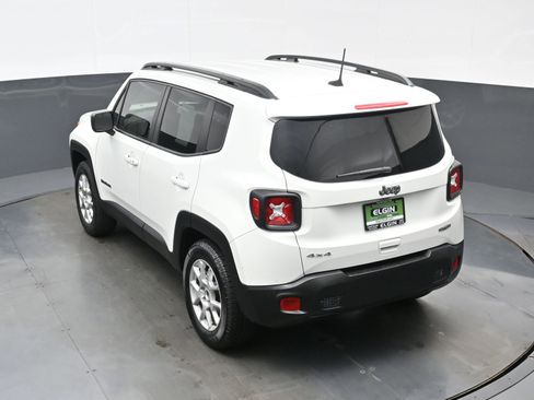 Used 2022 Jeep Renegade Latitude AWD/4WD image 36