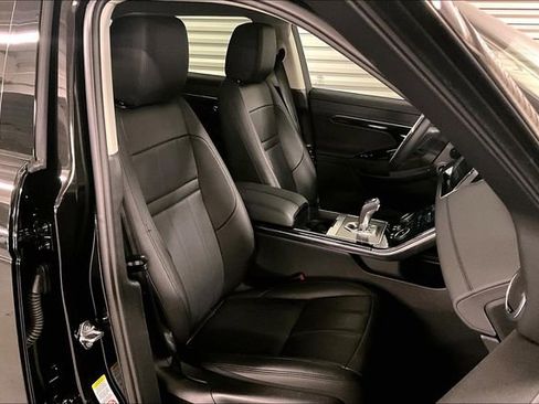 Certified 2022 Land Rover Range Rover Evoque SE image 6