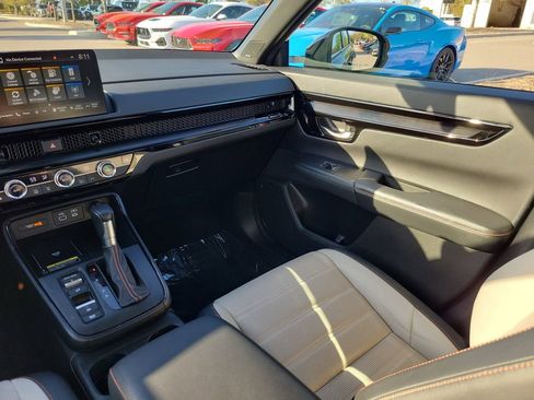 Used 2024 Honda CR-V Sport Touring image 14