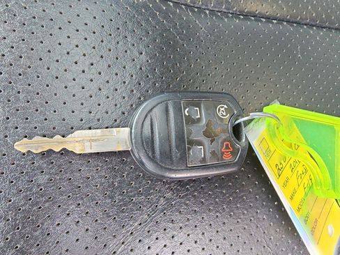 Used 2011 Ford F150 Lariat w/ Lariat Plus Pkg image 24