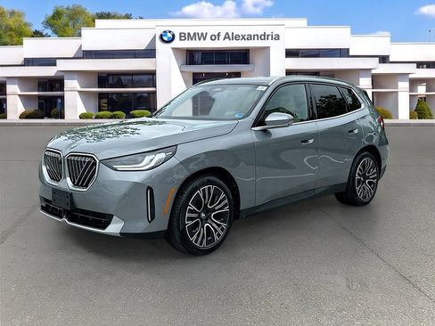 Used 2026 BMW X3 xDrive30 w/ Premium Package AWD/4WD image 3