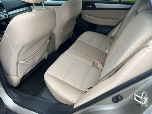 Used 2016 Subaru Outback 2.5i Premium w/ Popular Package #1 AWD/4WD image 4