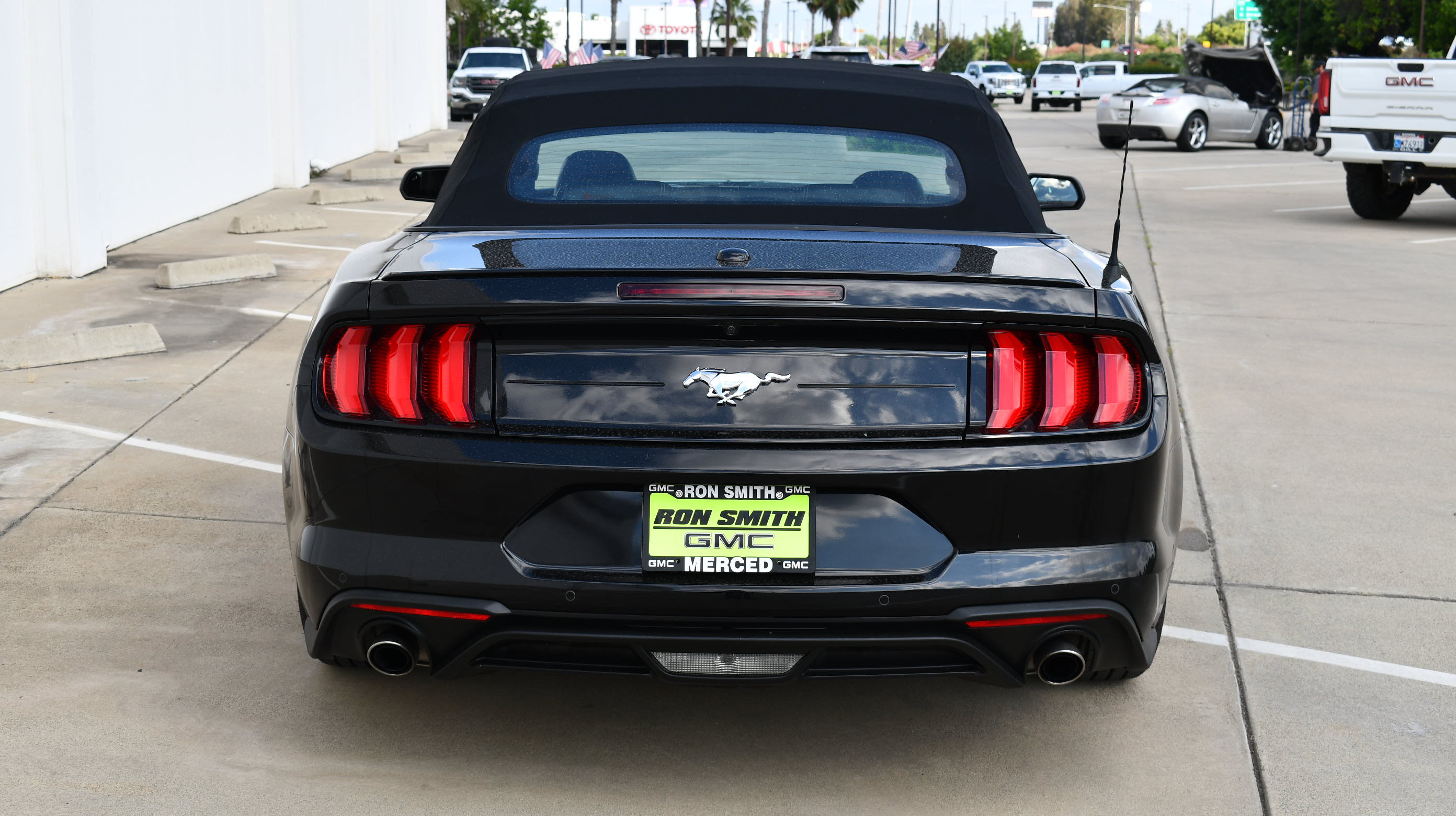 Used 2023 Ford Mustang Premium RWD image 7