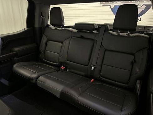 Used 2019 GMC Sierra 1500 SLT w/ X31 Off-Road Package AWD/4WD image 27