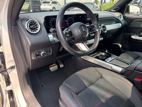 Used 2025 Mercedes-Benz GLB 250 image 18