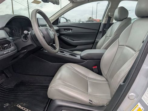 Used 2023 Honda Accord EX image 17