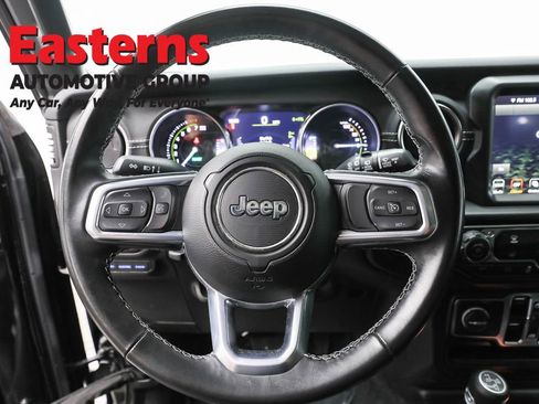 Used 2022 Jeep Wrangler Unlimited Sahara AWD/4WD image 10