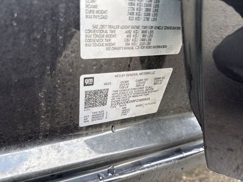 Used 2023 GMC Sierra 1500 SLT AWD/4WD image 31