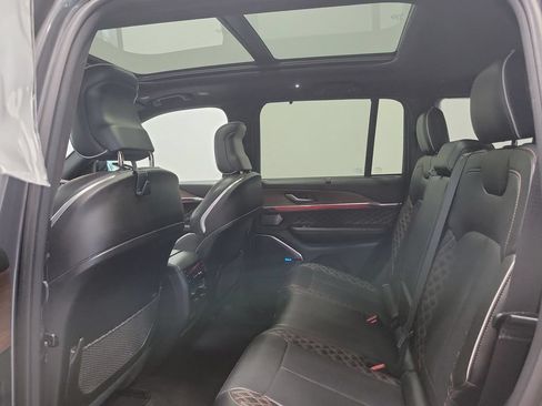 Certified 2022 Jeep Grand Cherokee Summit w/ Advanced Protech Group IV AWD/4WD image 31