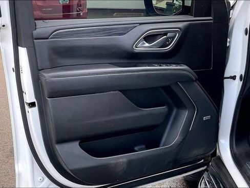 Used 2021 GMC Yukon SLT w/ SLT Luxury Package AWD/4WD image 23