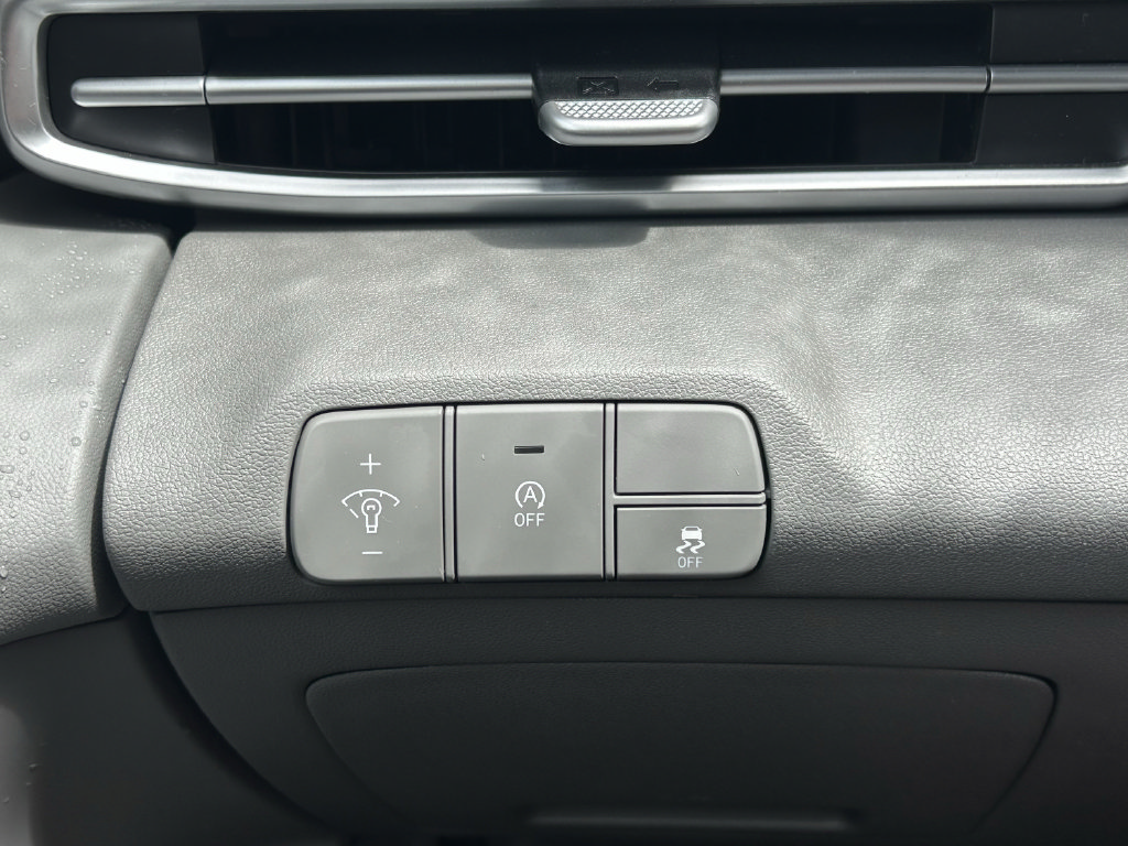 New 2026 Hyundai Elantra SE FWD image 28