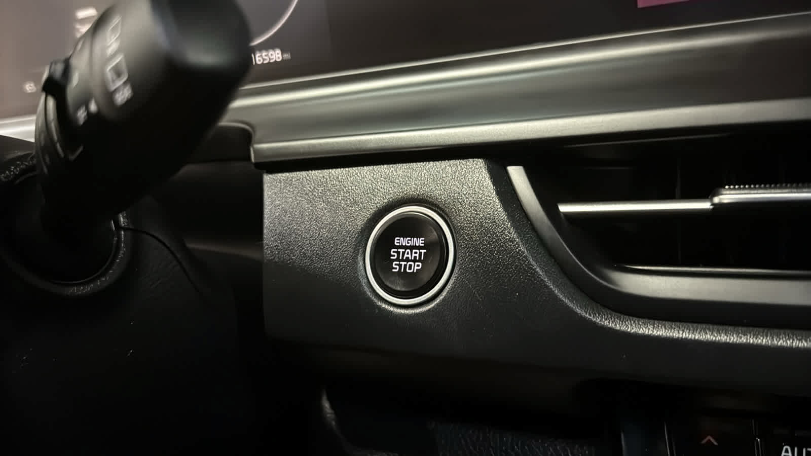 Used 2024 Kia Seltos SX AWD/4WD image 17