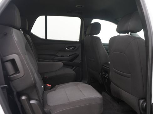 Used 2022 Chevrolet Traverse LT AWD/4WD image 14