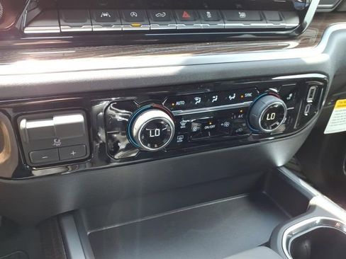 New 2026 Chevrolet Silverado 1500 RST AWD/4WD image 19