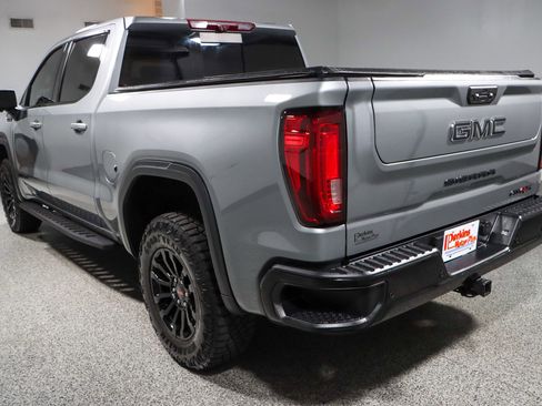 Used 2023 GMC Sierra 1500 AT4X image 9