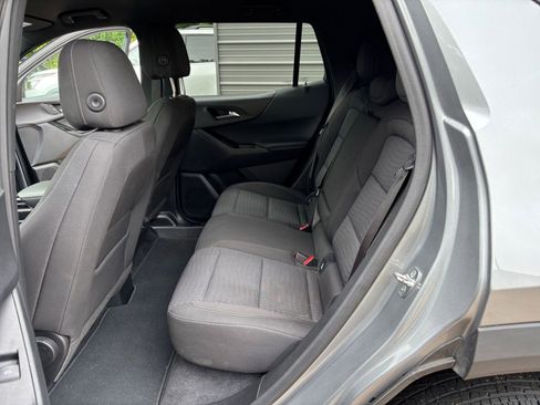 Used 2025 Chevrolet Equinox LT FWD image 21