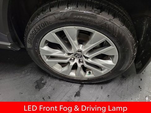 Used 2022 Toyota RAV4 XLE Premium AWD/4WD image 11