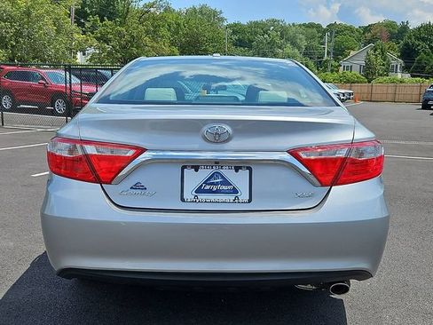 Used 2016 Toyota Camry XLE FWD image 5