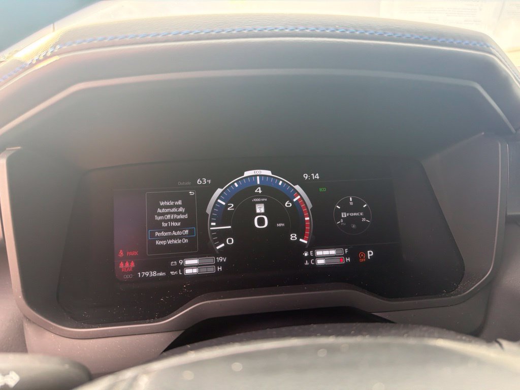 Used 2025 Toyota Tundra Platinum AWD/4WD image 17