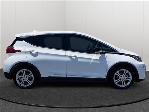 Certified 2021 Chevrolet Bolt LT FWD image 4