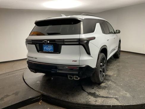 New 2026 Chevrolet Traverse RS image 7