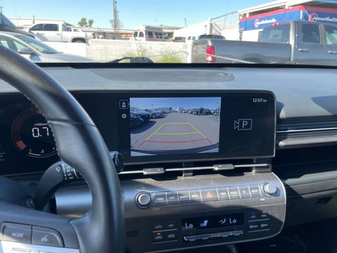 Used 2025 Hyundai Kona SEL image 17