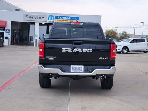 New 2026 RAM 1500 Big Horn AWD/4WD image 8