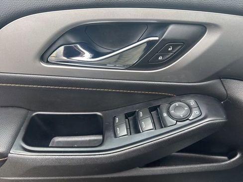 Used 2019 Chevrolet Traverse LS image 10