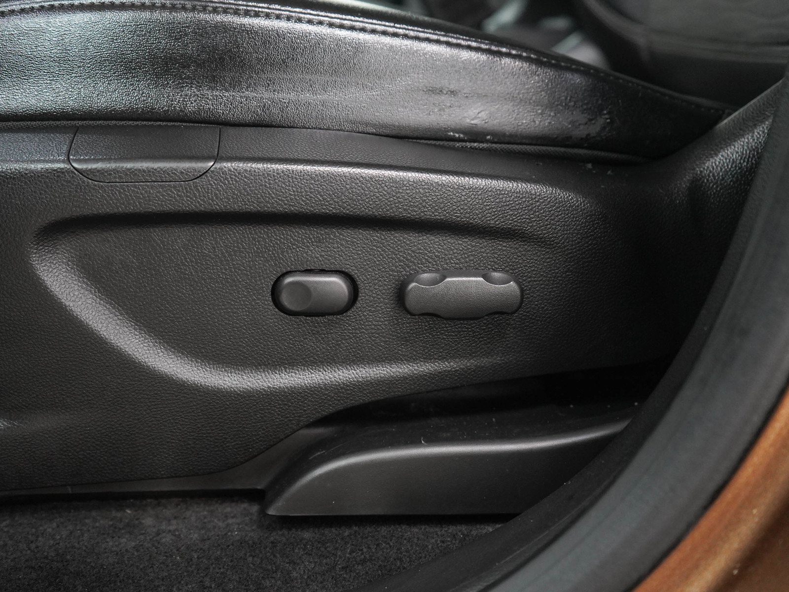 Used 2016 Buick Encore Sport Touring AWD/4WD image 27