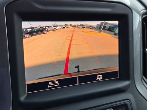 Used 2022 Chevrolet Silverado 1500 Custom Trail Boss image 18