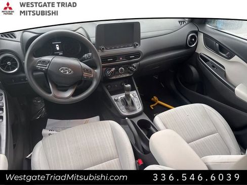 Used 2023 Hyundai Kona SEL image 11