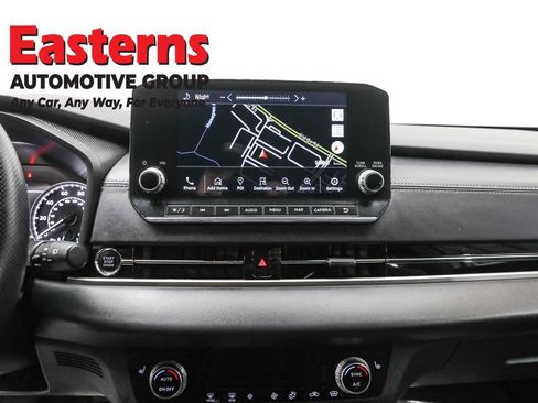 Used 2024 Mitsubishi Outlander SE image 12