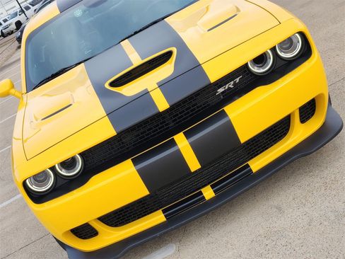 Used 2017 Dodge Challenger SRT Hellcat image 14